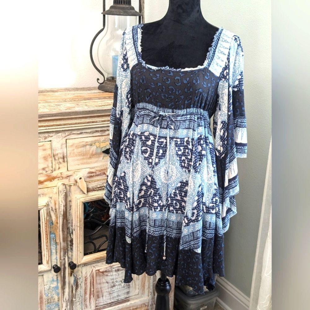 Free People "Heart Of Gold" Bell Sleeve Dress in Indigo Size XS, Oversized